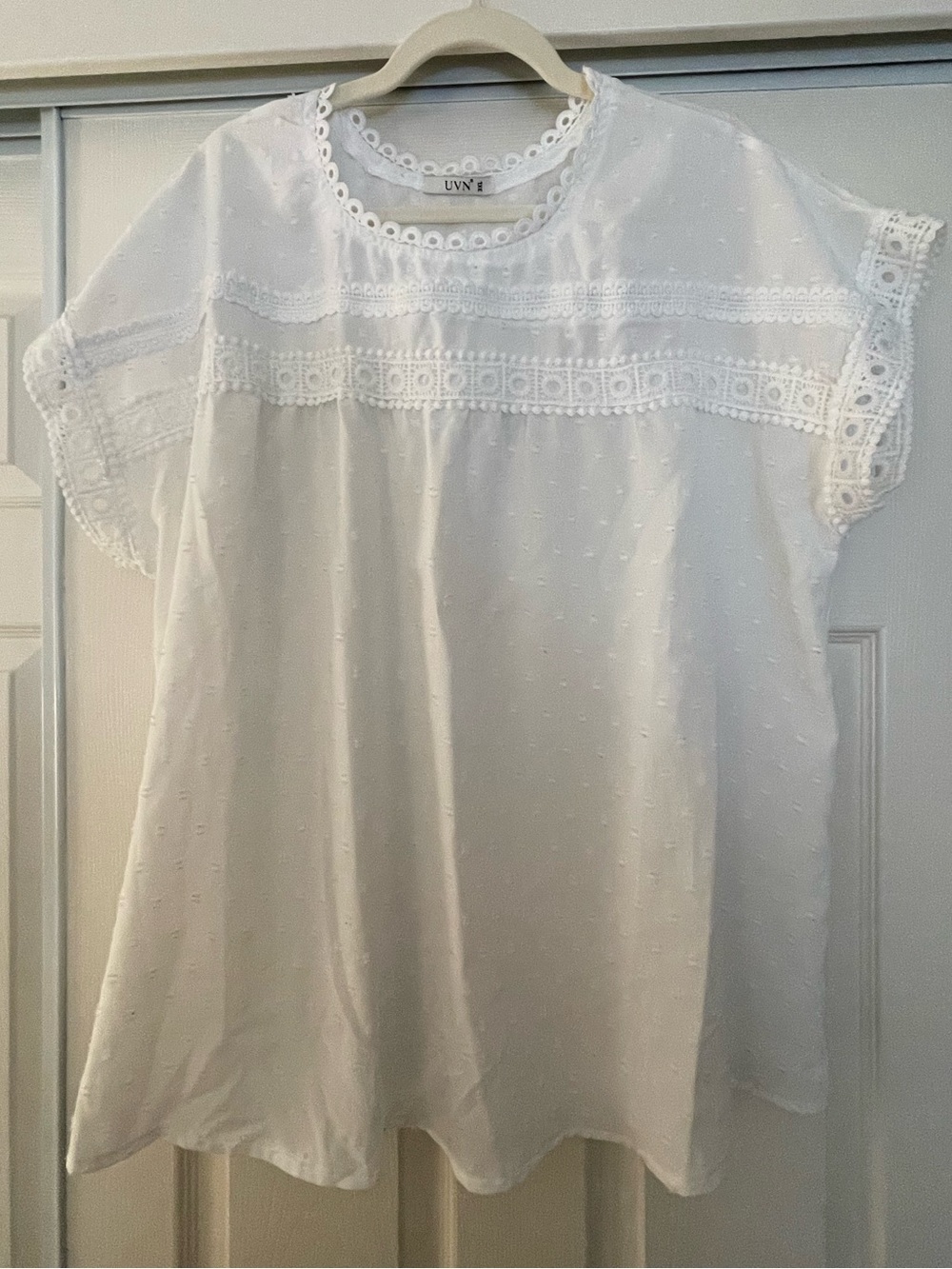 UVN White Eyelet Lace Cotton Peasant Top